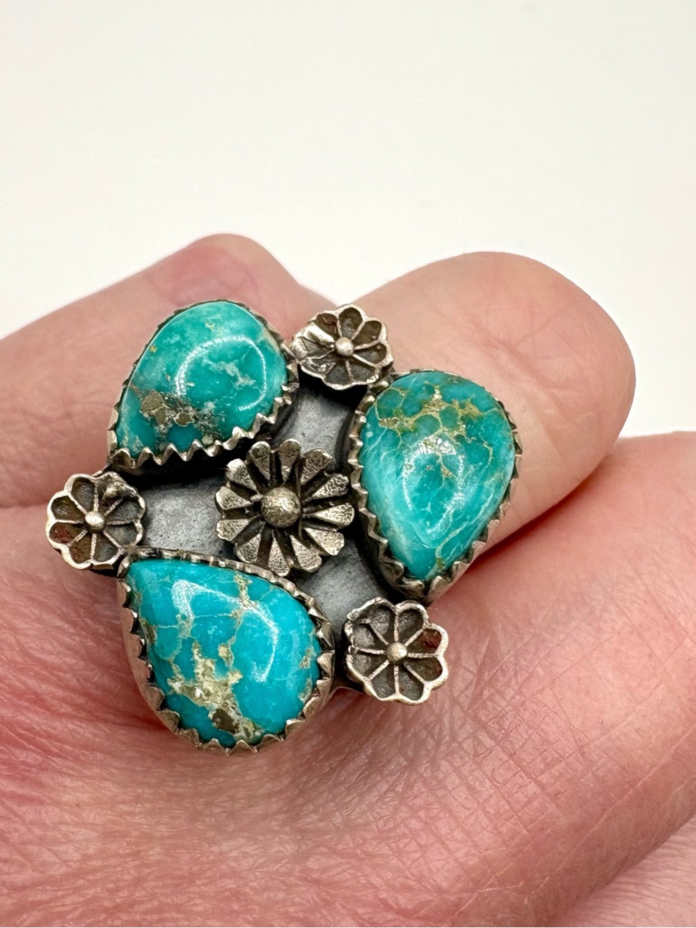 White Water Turquoise Sterling Silver Floral Ring Adjustable Size 7 NWT